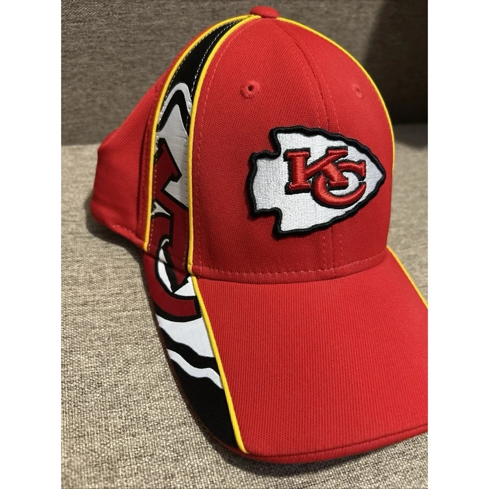 Vtg NFL Kansas City Chiefs Reebok Baseball Cap Hat OSFA Stretch Fit NWOT
